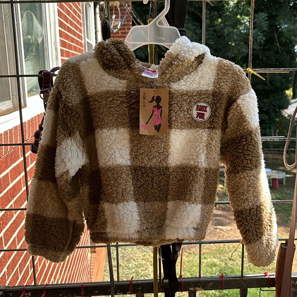 NWT RMLA Brown & White Faux Fur Hoodie Fleece Elastic Waist Top Shirt Pullover 6